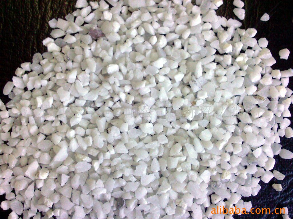 供应各种规格粒度的石英砂和硅微粉